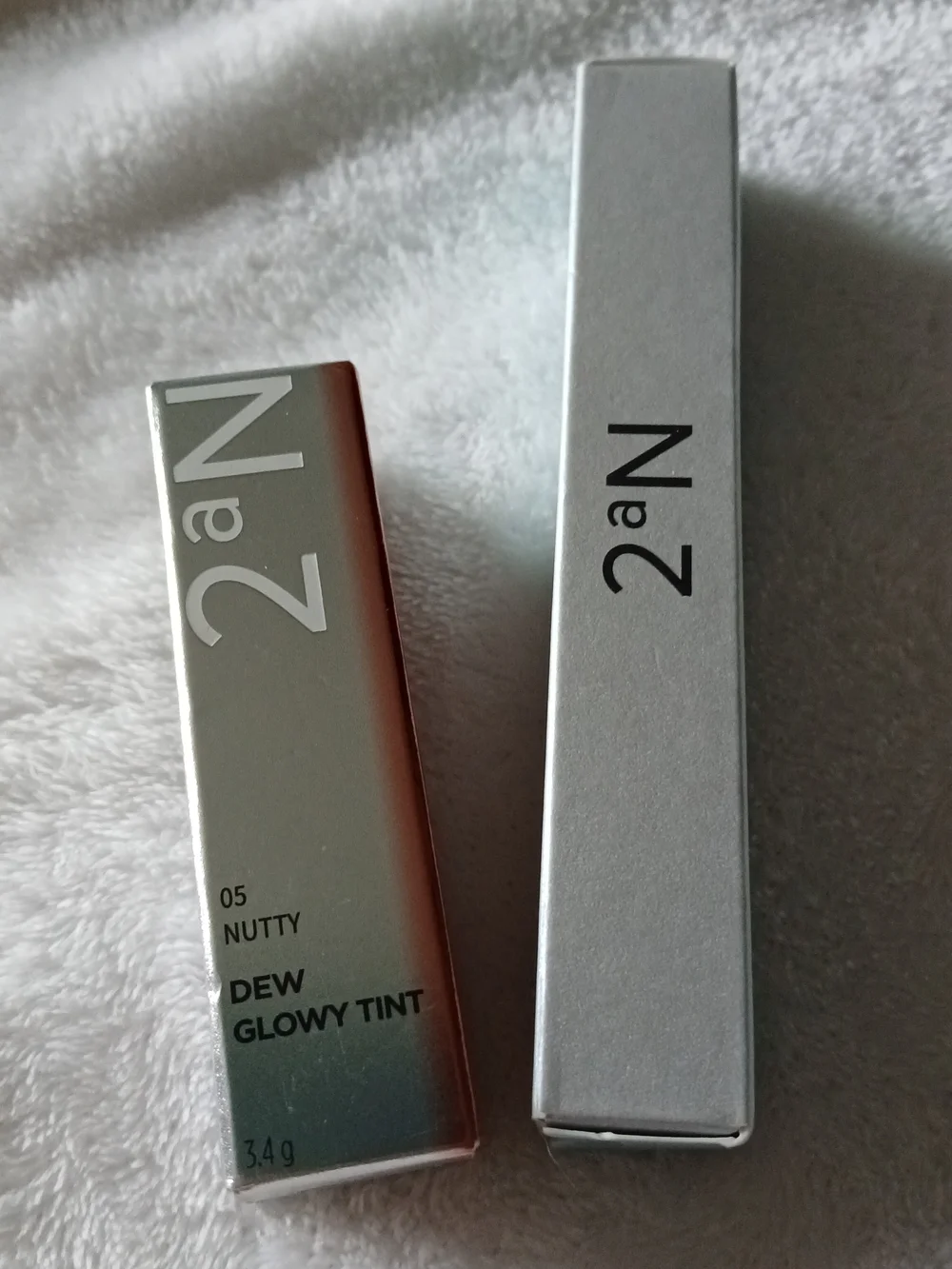 2aN Bundle - Dew Glowy Lip Tint [Nutty Brown] & Easy Off Mascara Remover NIB